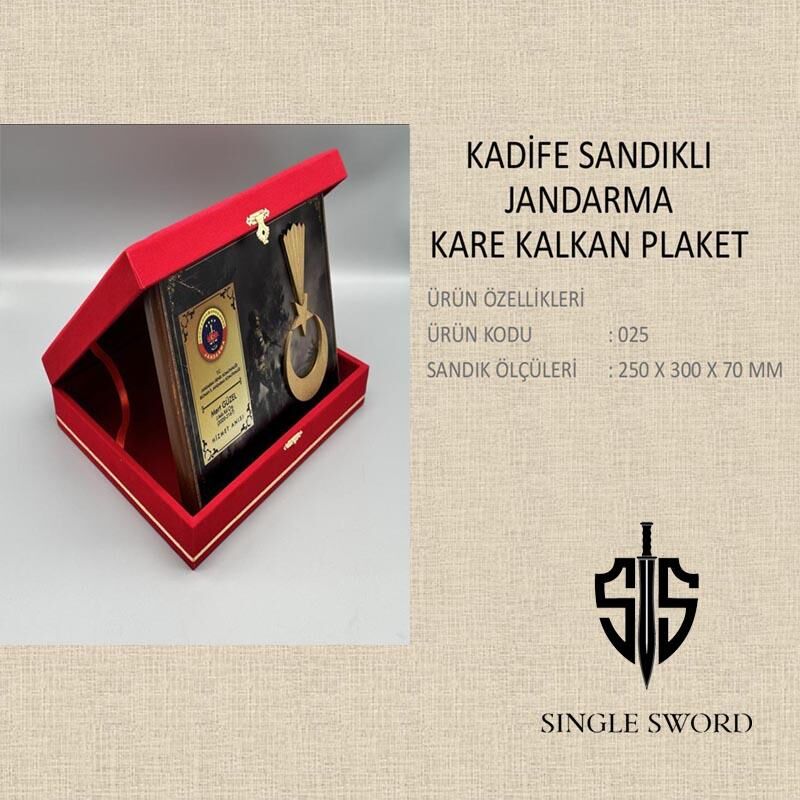 Single Sword Kırmızı Kadife Sandıklı Kare Üzeri Çuhalı Plaket