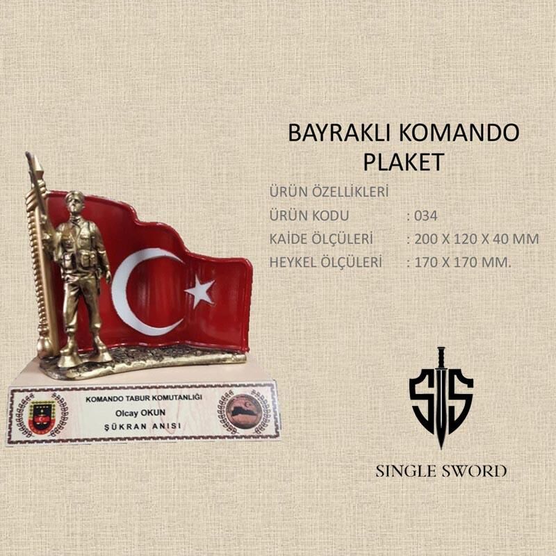 Single Sword Bayraklı Komando Heykelli Plaket