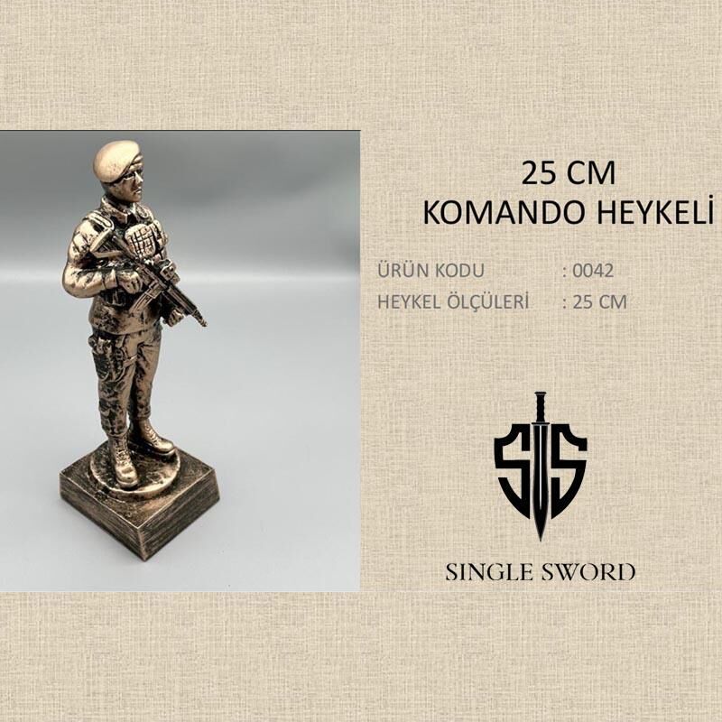 Single Sword Bronz Komando Heykeli