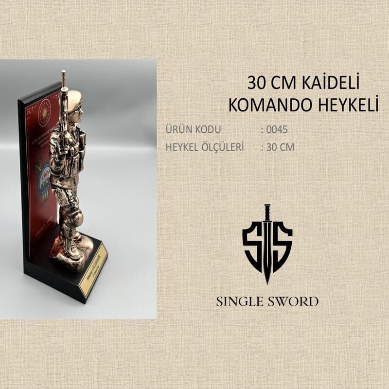 Single Sword Kaideli Bronz Renk Komando Heykeli