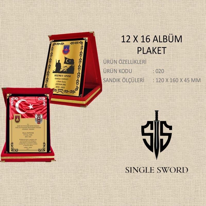 Single Sword Kırmızı Kadife ve Altın Varaklı Sırma Süslü Plaket  12 x 16