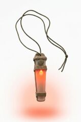 Single Sword Tactical Signal Light Kask ve Boyun Asmalı Pilli Taktik Sinyal Lambası 12 cm KIRMIZI