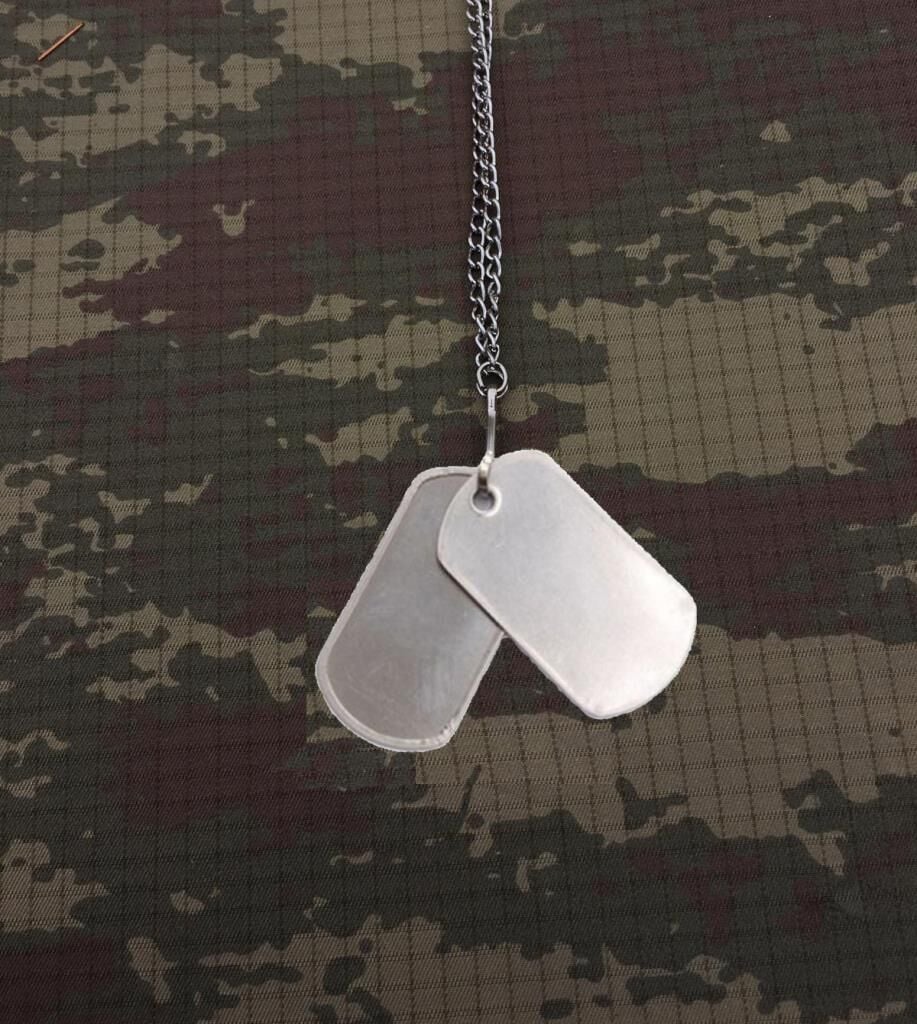 Single Sword Paslanmaz Çelik Asker Künyesi ve Zinciri - Pres Baskı kabartmalı yazı